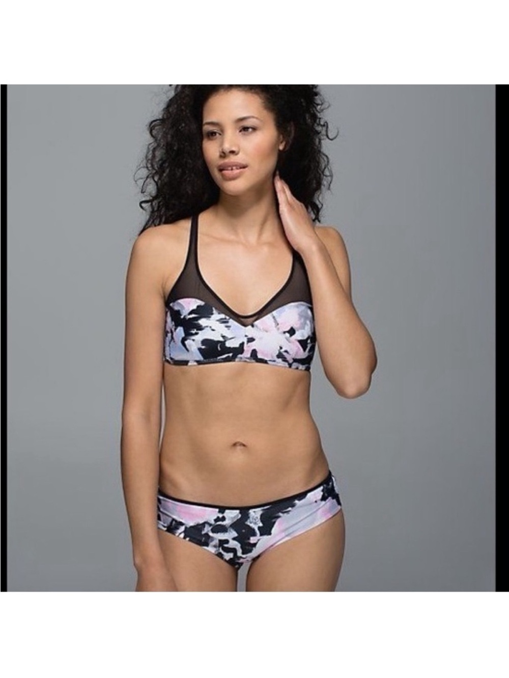 🌼 Lululemon Swim Set Reversible Floral and Grey Print with mesh detail